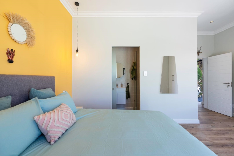 To Let 4 Bedroom Property for Rent in Sea Point Western Cape